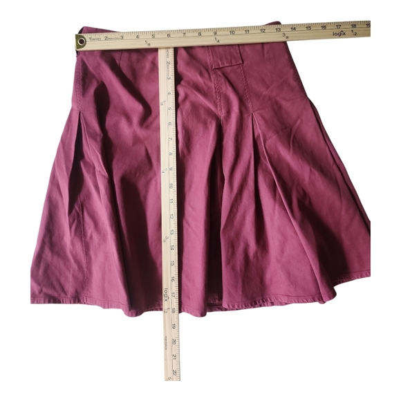 D&G Dolce & Gabbana Maroon Pleated Mini Skirt Size 26/40 Made in Italy - Picture 7 of 10